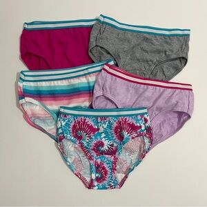 Hanes Little Girls Tagless Briefs Size 4 NWOT